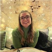 Profesora de servicios a la comunidad, con experiencia en Castilla y Leon